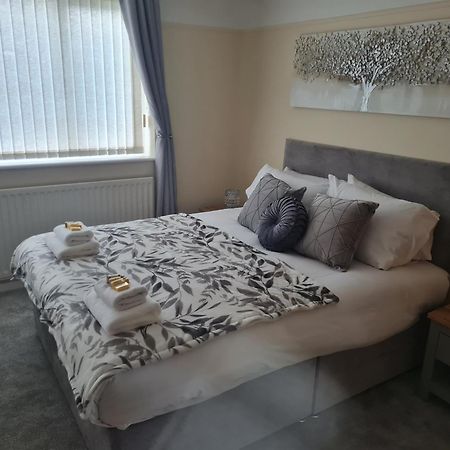 5Bed House Wirral Near Liverpool Chester Exterior photo